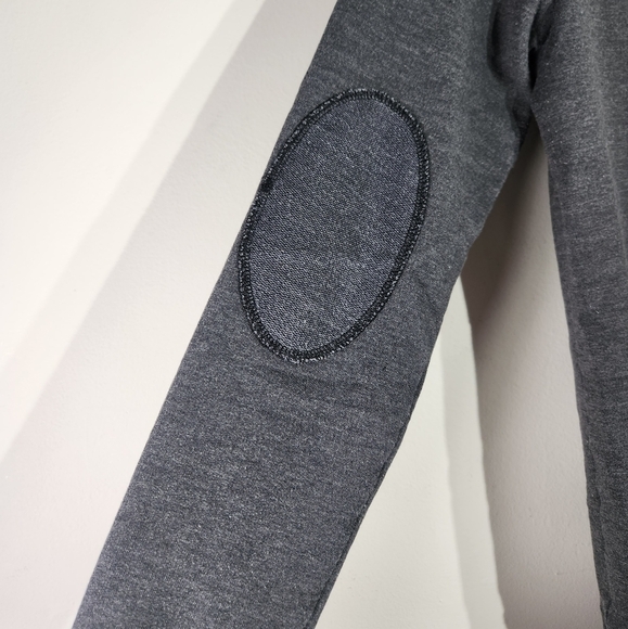 Adidas Chicago Blackhawks Gray Sweatshirt Womens Small - Picture 4 of 9